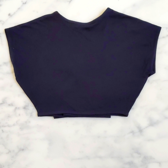 NWOT. H&M 100% Organics Cotton Cropped Wrap. - Picture 2 of 2